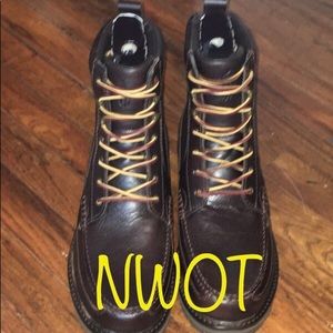 Men’s Lace Up Boots